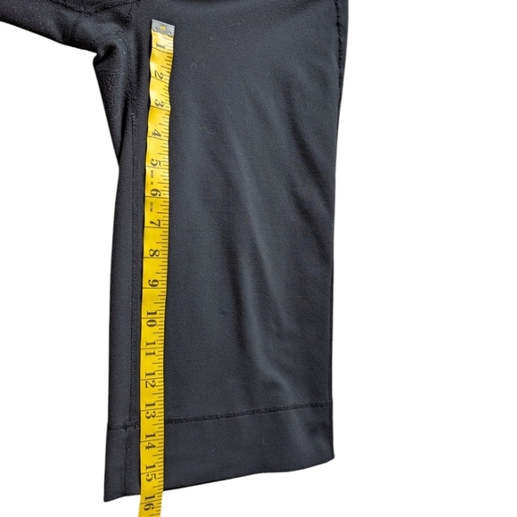 Lululemon Clam Digger II Black Luon Mid Rise Ribbed Waist 6/2013 Women's size 6 - Picture 14 of 14